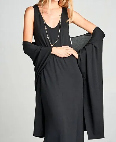 Emerald Collection Dahlia Side Slit Maxi Dress In Black In Black