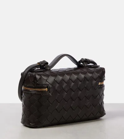 Bottega Veneta Bang Bang Vanity-case In Brown