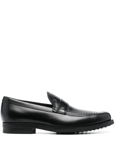Tod's Smooth Leather Moccasin Loafers With Subtle Stitching
