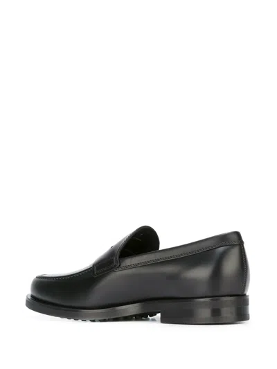 Tod's Smooth Leather Moccasin Loafers With Subtle Stitching