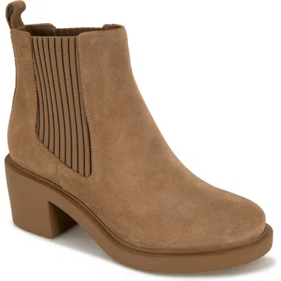 Andre Assous Gemma Chelsea Boot In Mushroom