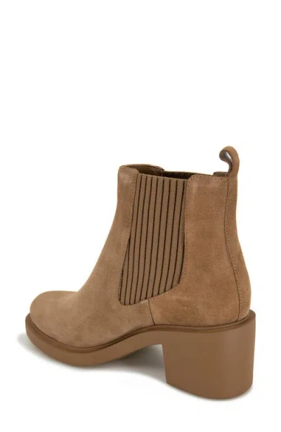 Andre Assous Gemma Chelsea Boot In Mushroom