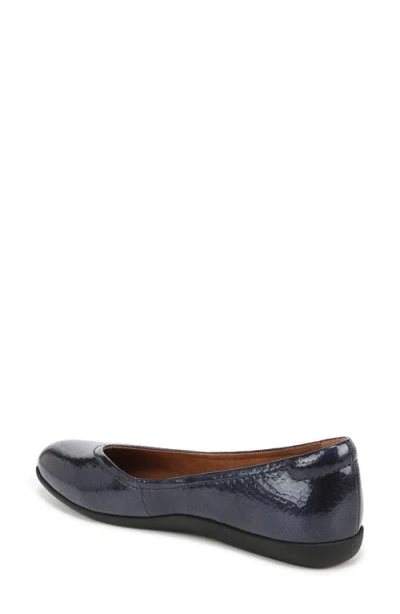 Naturalizer Vivienne Ballet Flats In Midnight Blue Faux Leather