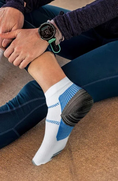 Extreme Fit Gender Inclusive Assorted 6-pack High Energy Compression Ankle Socks In White Assorted