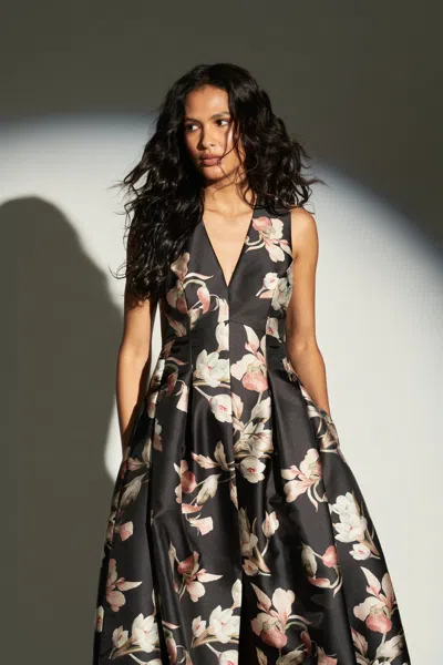 Sachin & Babi Brooke Gown In Black Venetia Petal