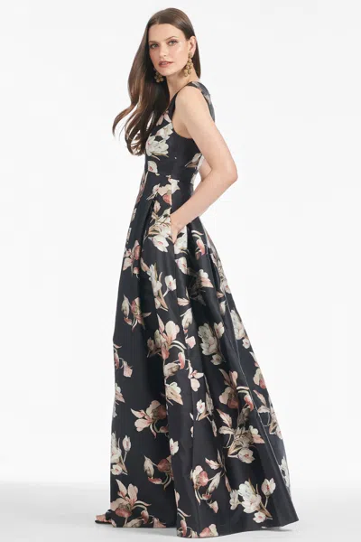 Sachin & Babi Brooke Gown In Black Venetia Petal