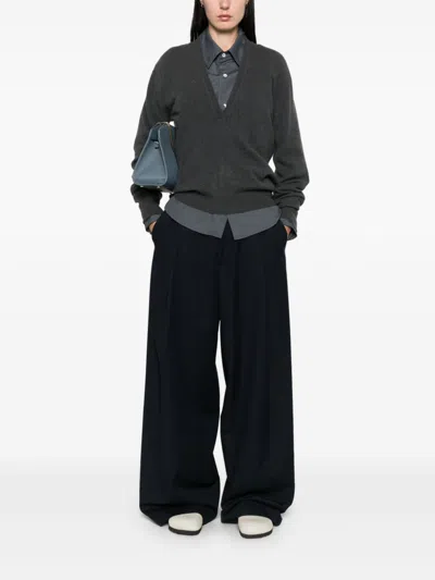 Frenckenberger V-neck Sweater In Grey