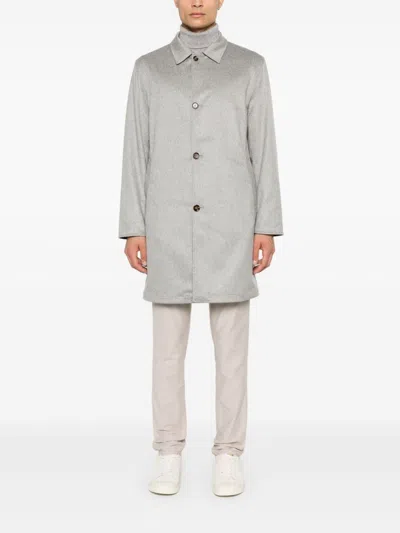 Kired Peak Coat In Grey