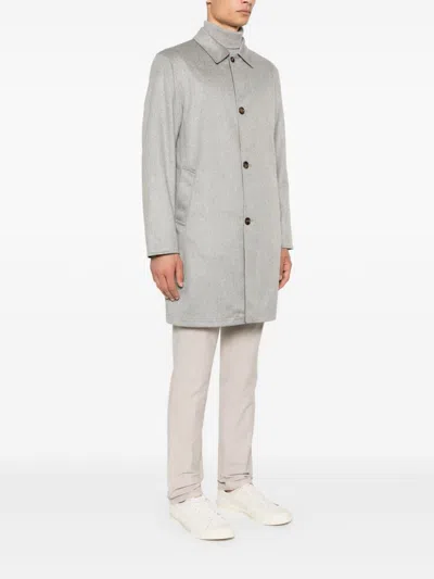 Kired Peak Coat In Grey