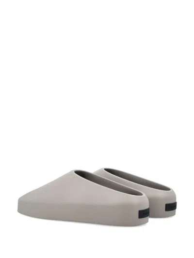 Fear Of God California 2.0 Slippers In Grey