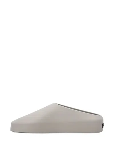 Fear Of God California 2.0 Slippers In Grey
