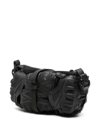 Innerraum I67 Messenger Bag In Black