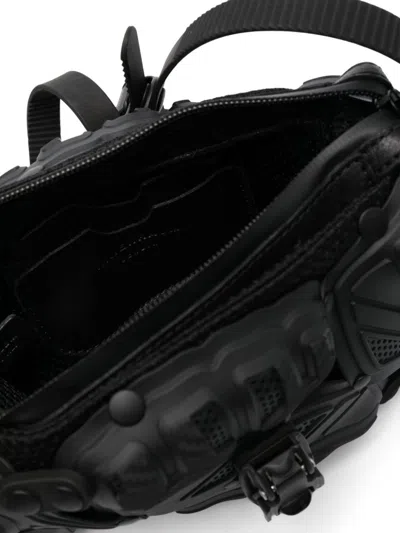 Innerraum I67 Messenger Bag In Black