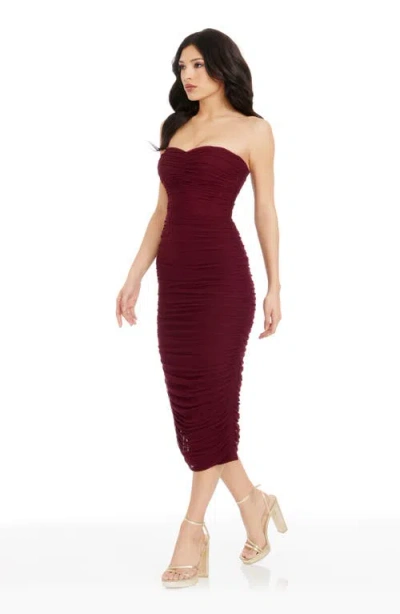 Dress The Population Heather Center Ruched Strapless Body-con Dress In Burgundy