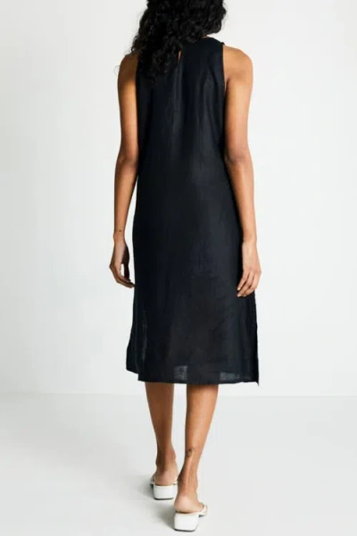 Reistor V-neck Straight Dress In Black