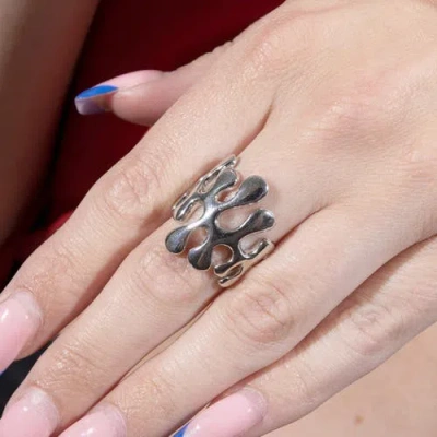 Lucy Quartermaine Large Splash Ring In Sterling Silver
