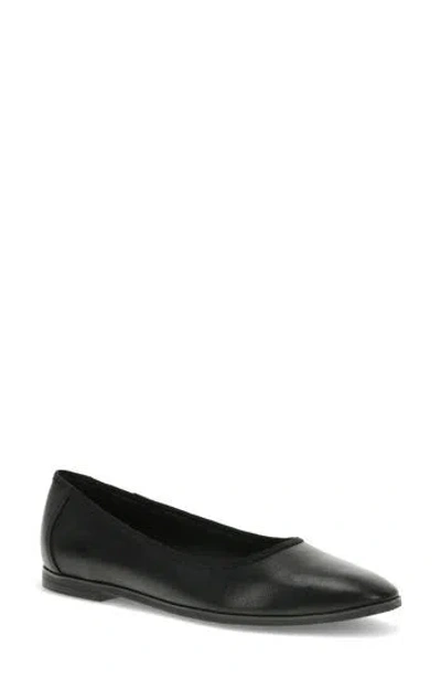 Baretraps Women's Tania Casual Flats In Black