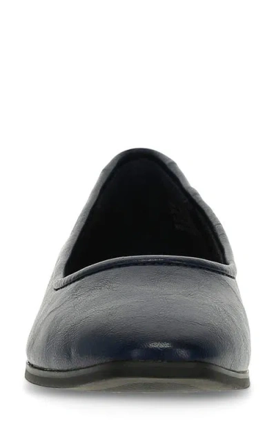 Baretraps Women's Tania Casual Flats In Dark Navy