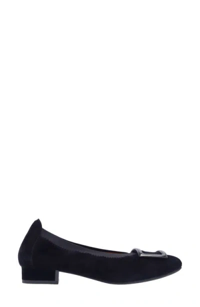 L'amour Des Pieds Floella Buckle Pump In Black Kid Suede In Black