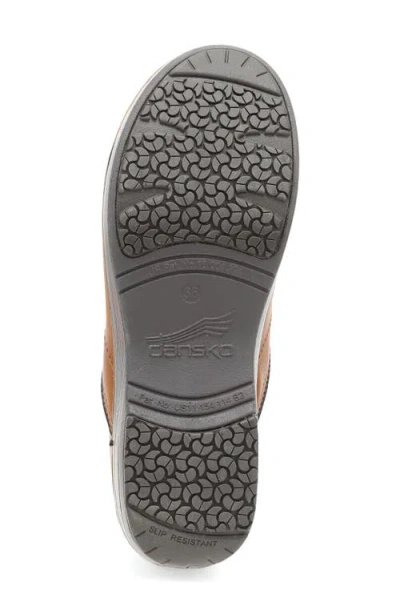 Dansko Xp 2.0 Clog In Caramel