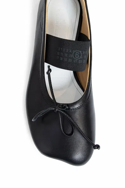 Mm6 Maison Margiela Smooth Leather Anatomical Ballerina In Black