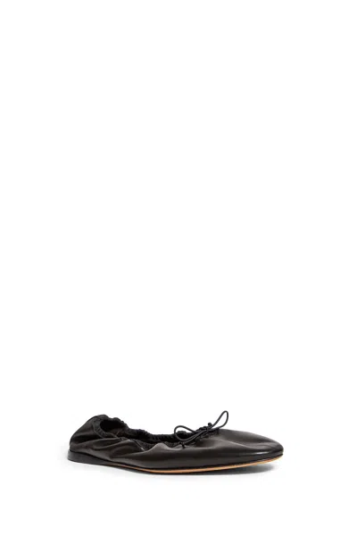 The Row Awar Leather Ballet Flats In Black