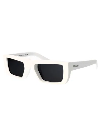 Prada Unisex Sunglass Pr A01s In 4615s0 White
