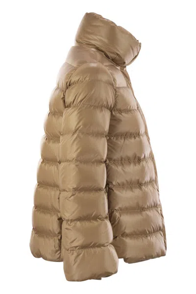Fay Feather Cap With Hook In Brown