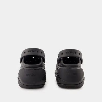 Crocs Classic Platform Glitter Sandals In Black