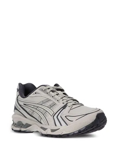 Asics Sneakers