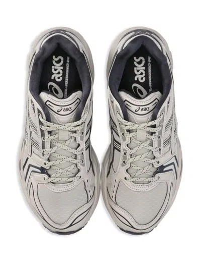 Asics Sneakers