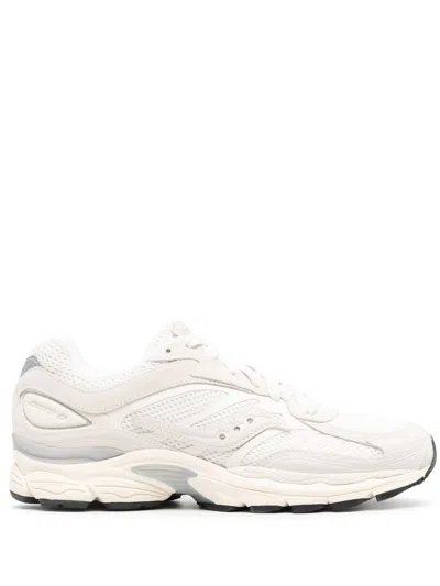 Saucony Pro Grid Omni 9 Trainers In White In Neutral