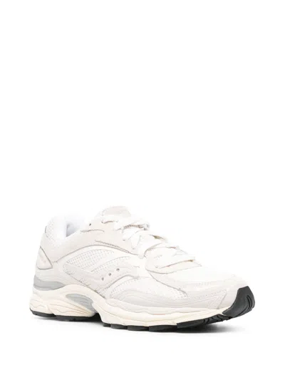 Saucony Pro Grid Omni 9 Trainers In White In Neutral