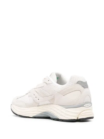 Saucony Pro Grid Omni 9 Trainers In White In Neutral