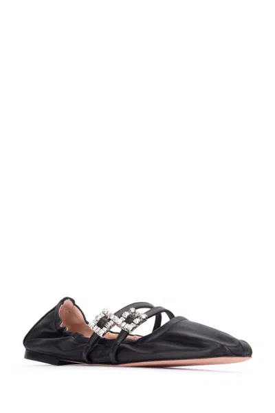 Roger Vivier Shoes In Black