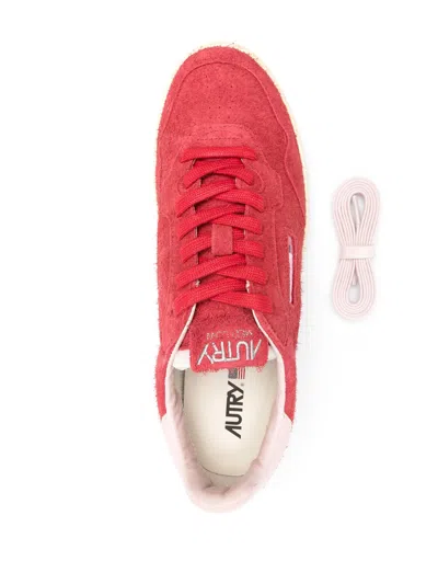 Autry Medalist Suede Low-top Sneakers In Red