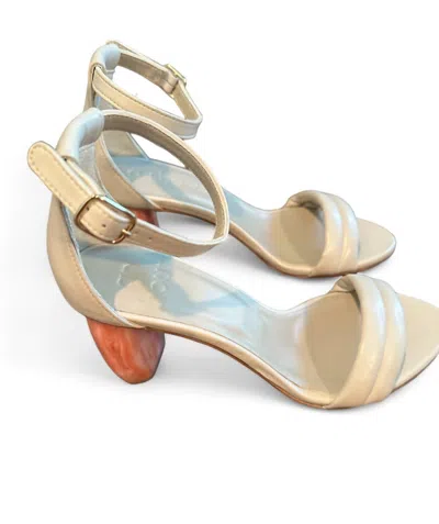 An Hour And A Shower Soap Sandal In Oat In Brown