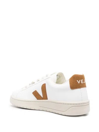 Veja Urca Sneakers In White And Camel Leather And Suede