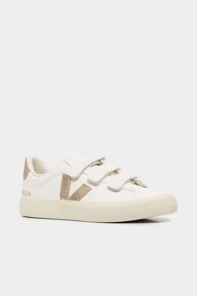 Veja Recife Chromefree Leather In White Platine