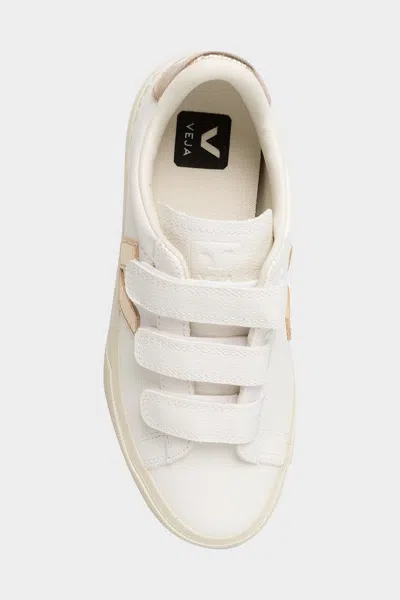 Veja Recife Chromefree Leather In White Platine