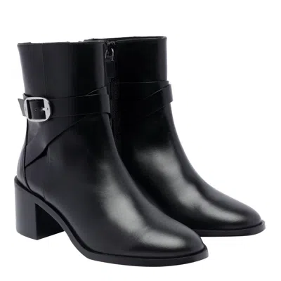 Shop Stuart Weitzman Boots In Black