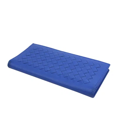 Bottega Veneta Men's Intercciaco Blue Leather Woven Long Bifold Wallet 390878 4315 In Blue