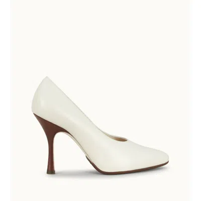 Tod's Pumps In Leather In White