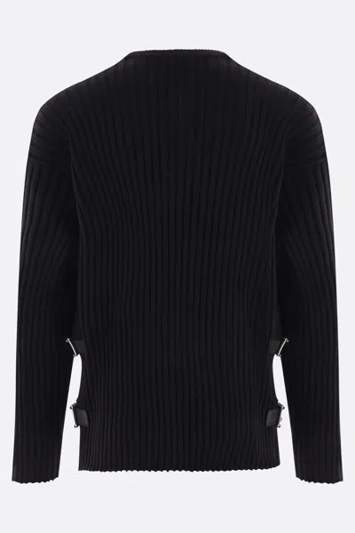 Versace Maglia Girocollo Buckle Look Sfilata In Black
