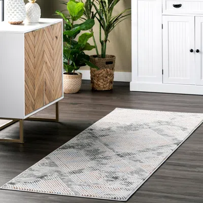 Nuloom Eloise Abstract Trellis Area Rug