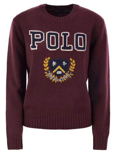 Polo Ralph Lauren Fitted Rugby-inspired Pullover With Embroidered Crest In Bordeaux