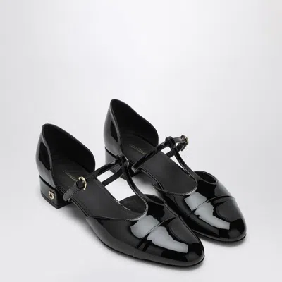 Ferragamo Elegant Patent Leather Ballet Flats With Golden Accents In Black