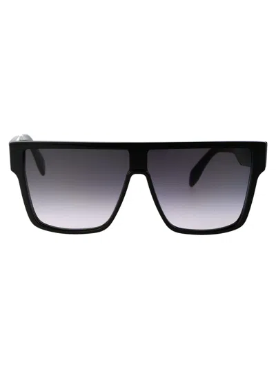 Alexander Mcqueen Alexander Mc Queen Ss22 Sunglasses Am0354 S 001