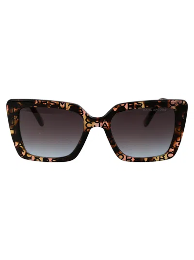 Shop Marc Jacobs Squared Sunglasses Marc 733/s H7 P98