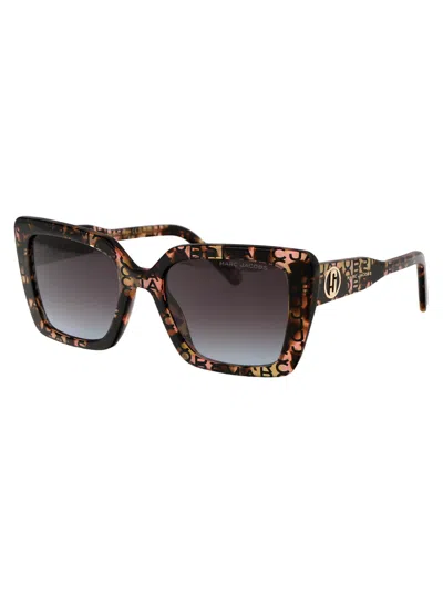 Shop Marc Jacobs Squared Sunglasses Marc 733/s H7 P98